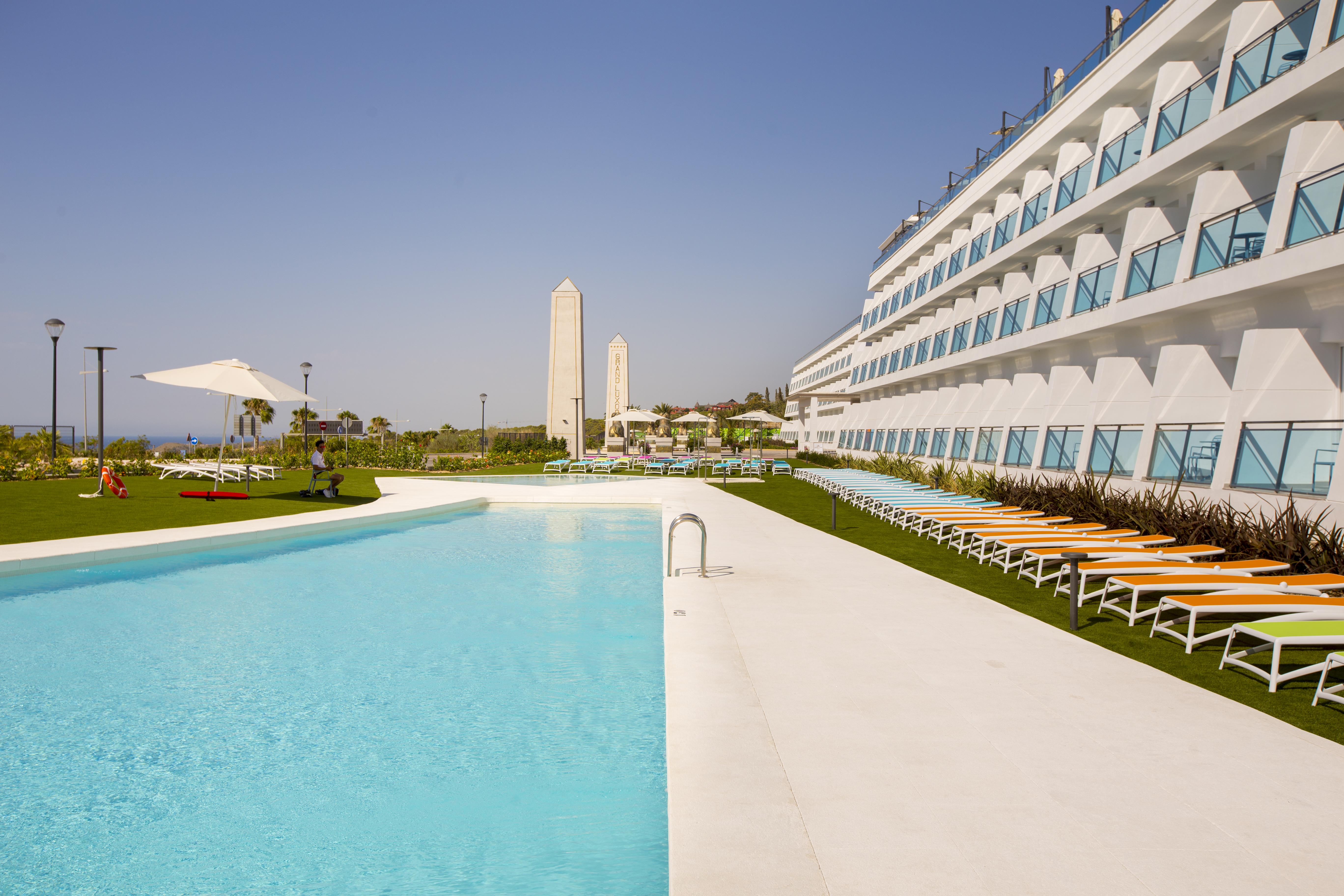 Grand Luxor Hotel Benidorm Exterior foto